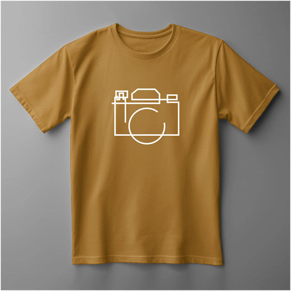 Camiseta Emotive Studio con Silueta de Cámara
